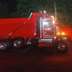 Meet your Posher, Derrick